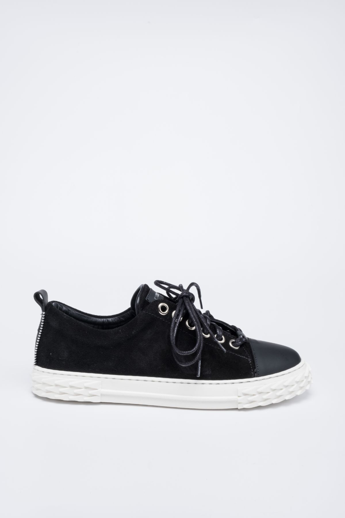 Pastinaca Black Suede
